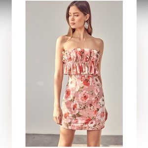 DO+BE Pink floral print strapless dress with ruffle top, Size: M